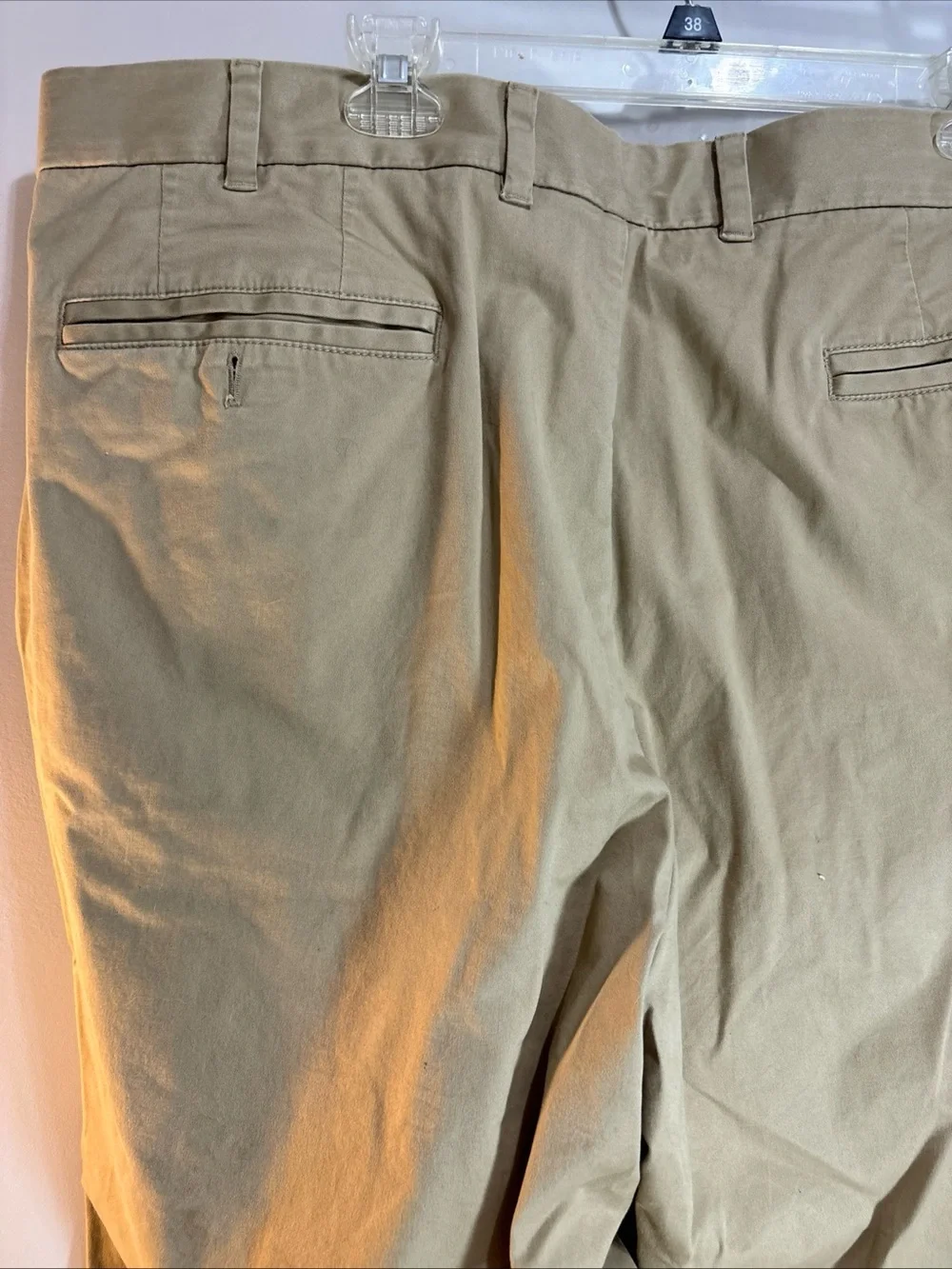 Tommy Hilfiger Men's Classic Khaki Pants - Neutral Tan. 1102